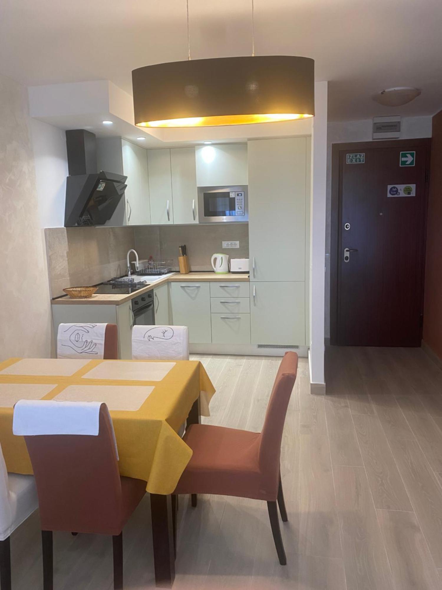 Apartment Amalfi Split Bagian luar foto
